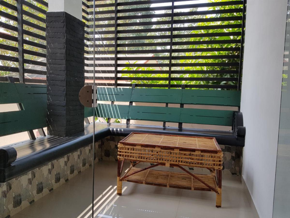 Kairali Palace Home Stay Текади Екстериор снимка
