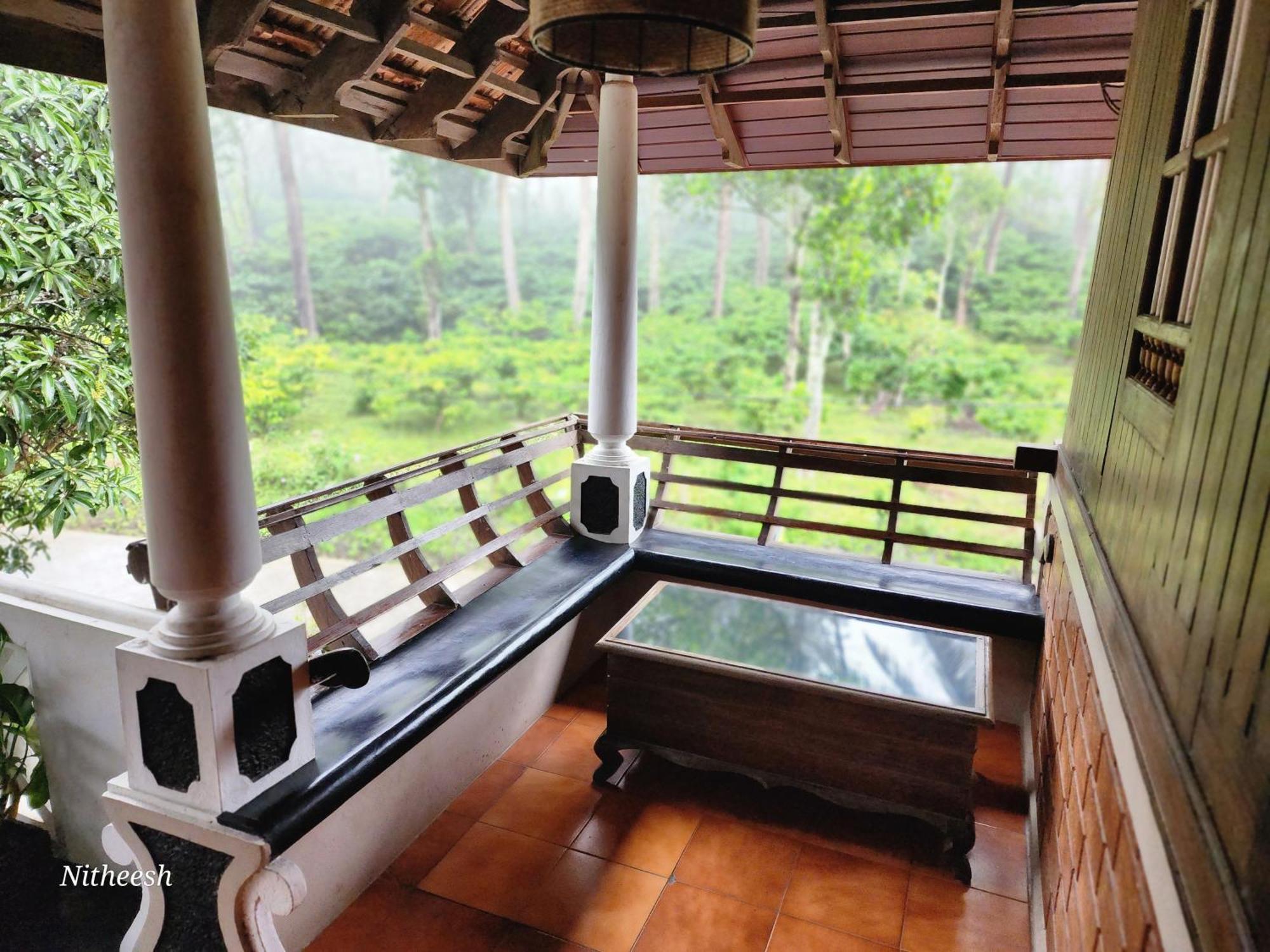 Kairali Palace Home Stay Текади Екстериор снимка